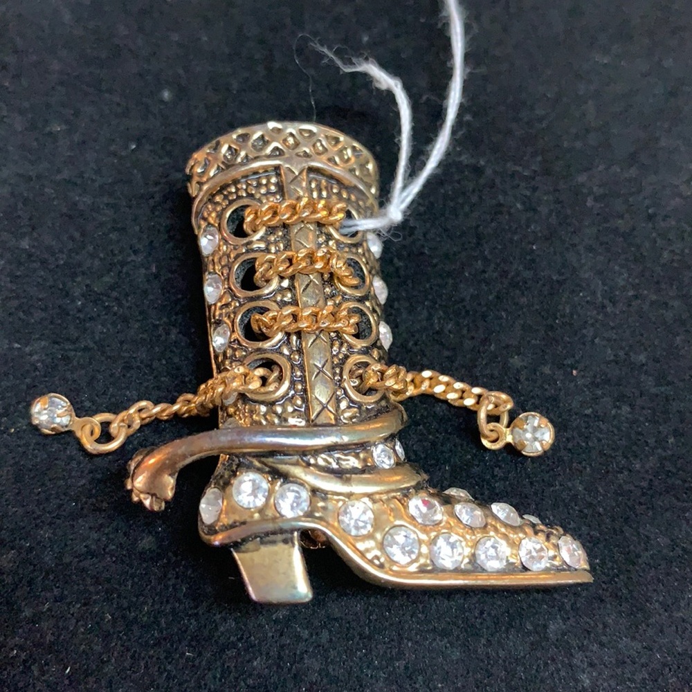 Vintage Boot Pin unsigned